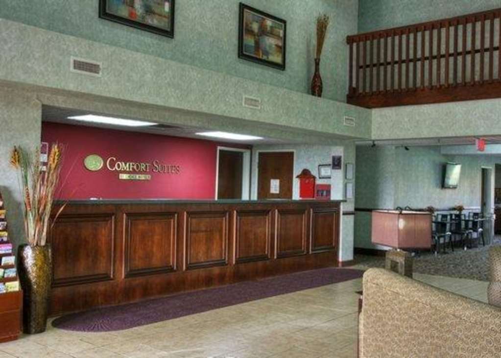 Comfort Suites Danville Interior photo