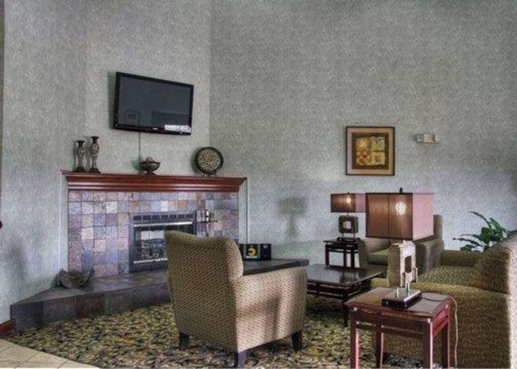 Comfort Suites Danville Interior photo