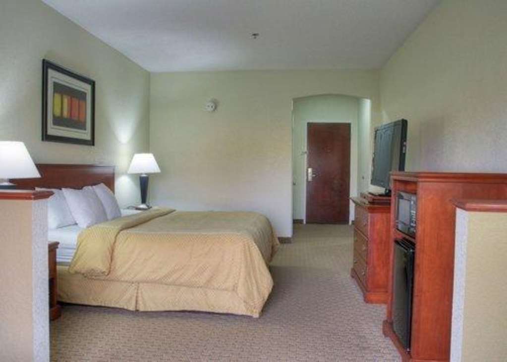 Comfort Suites Danville Room photo