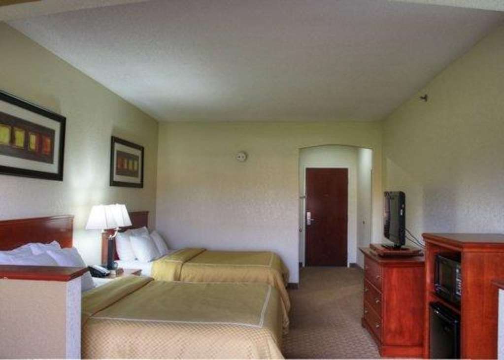 Comfort Suites Danville Room photo